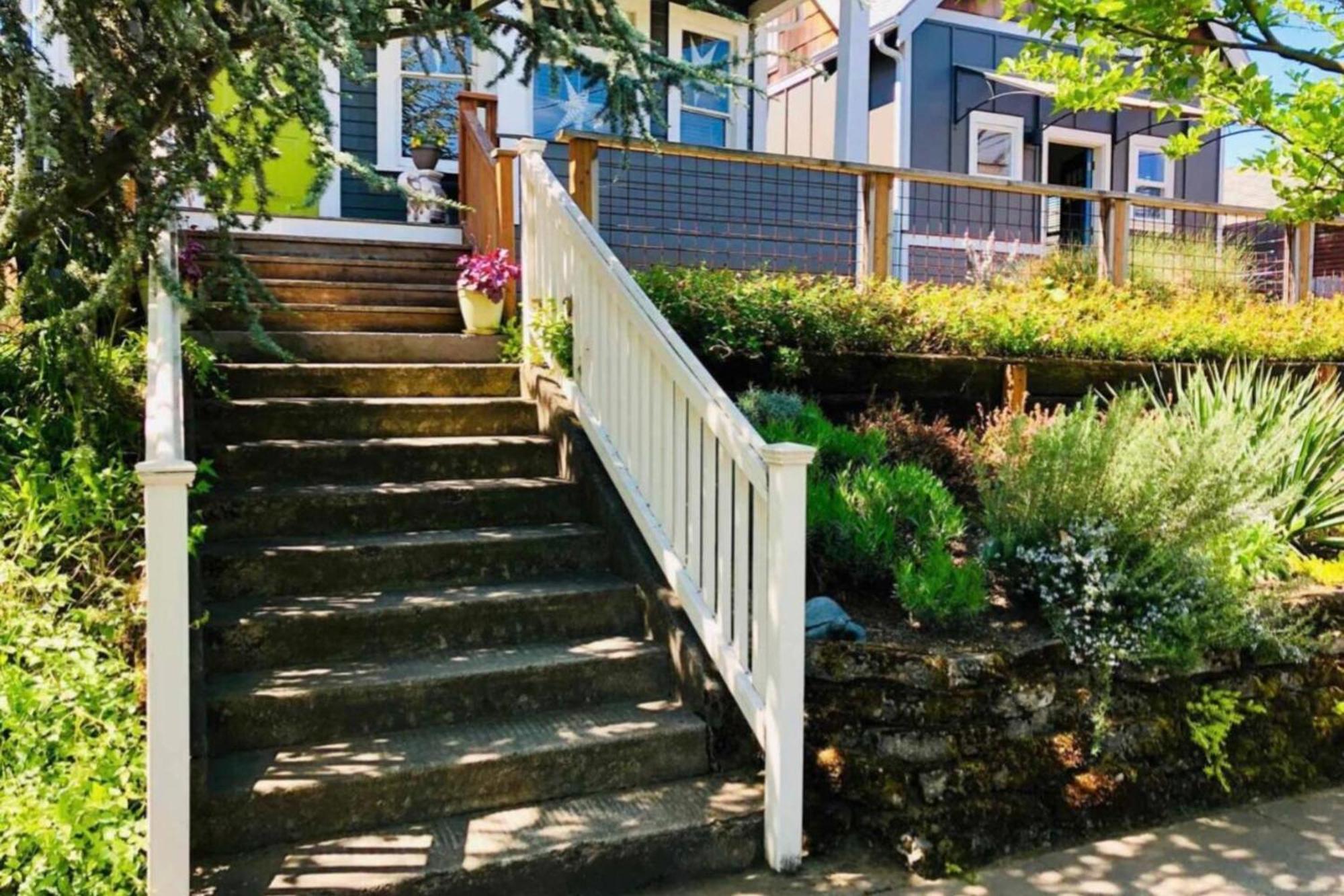Blue Door Micro-loft * Portland