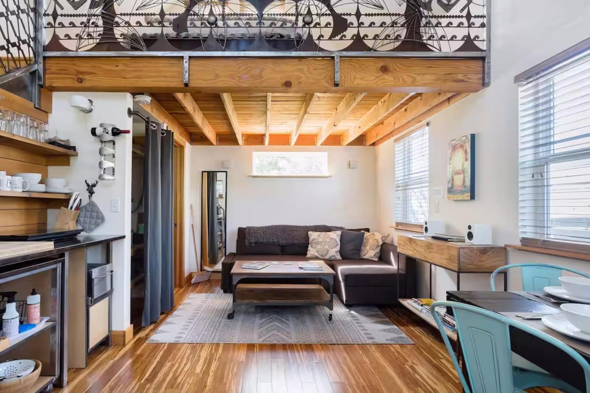 Blue Door Micro-loft Hotel